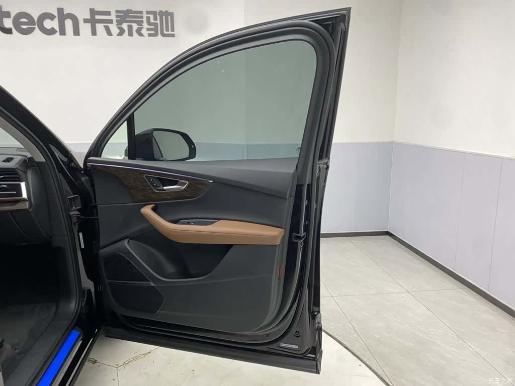 Audi Q7, 2023 26
