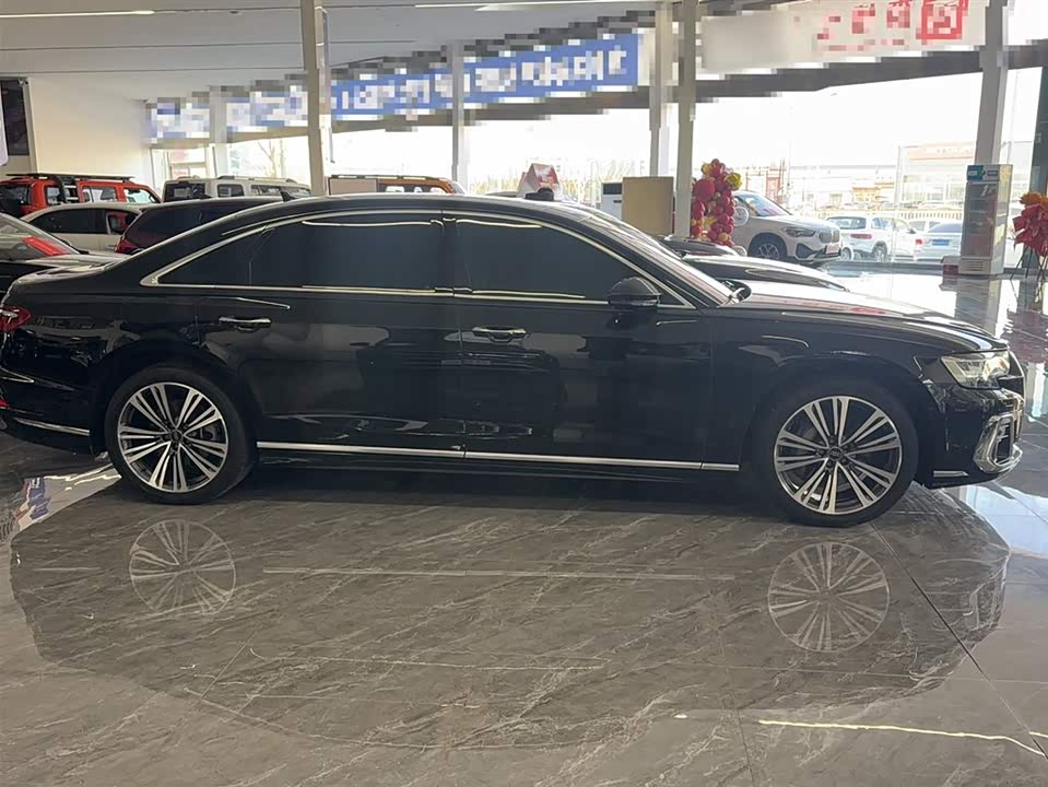 Audi A8
