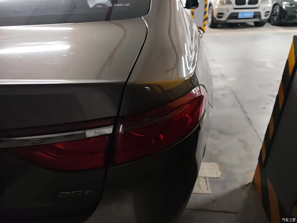 Jaguar XF, 2016 8