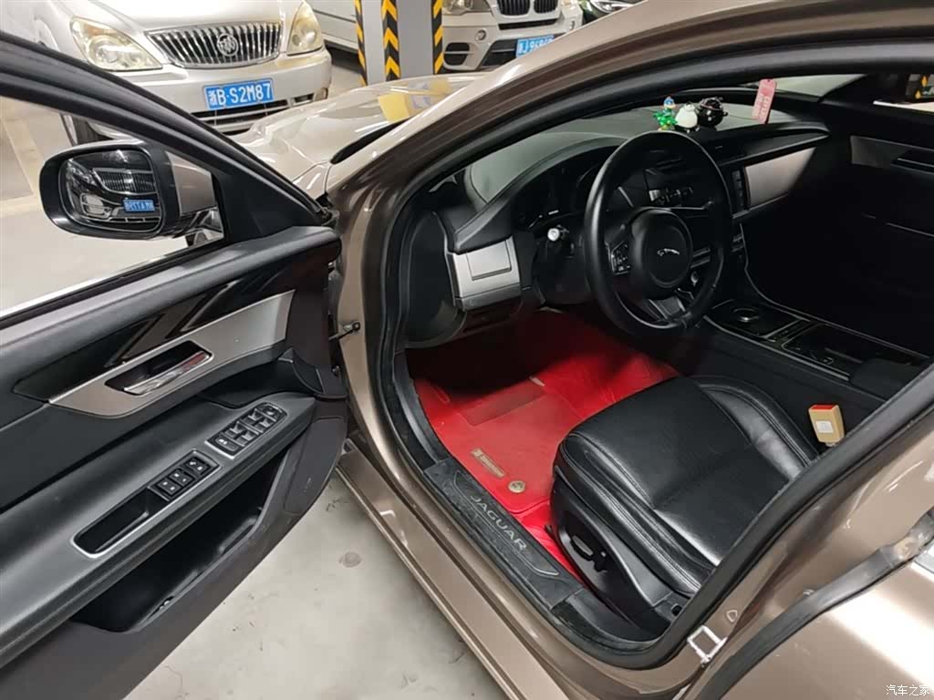 Jaguar XF, 2016 16