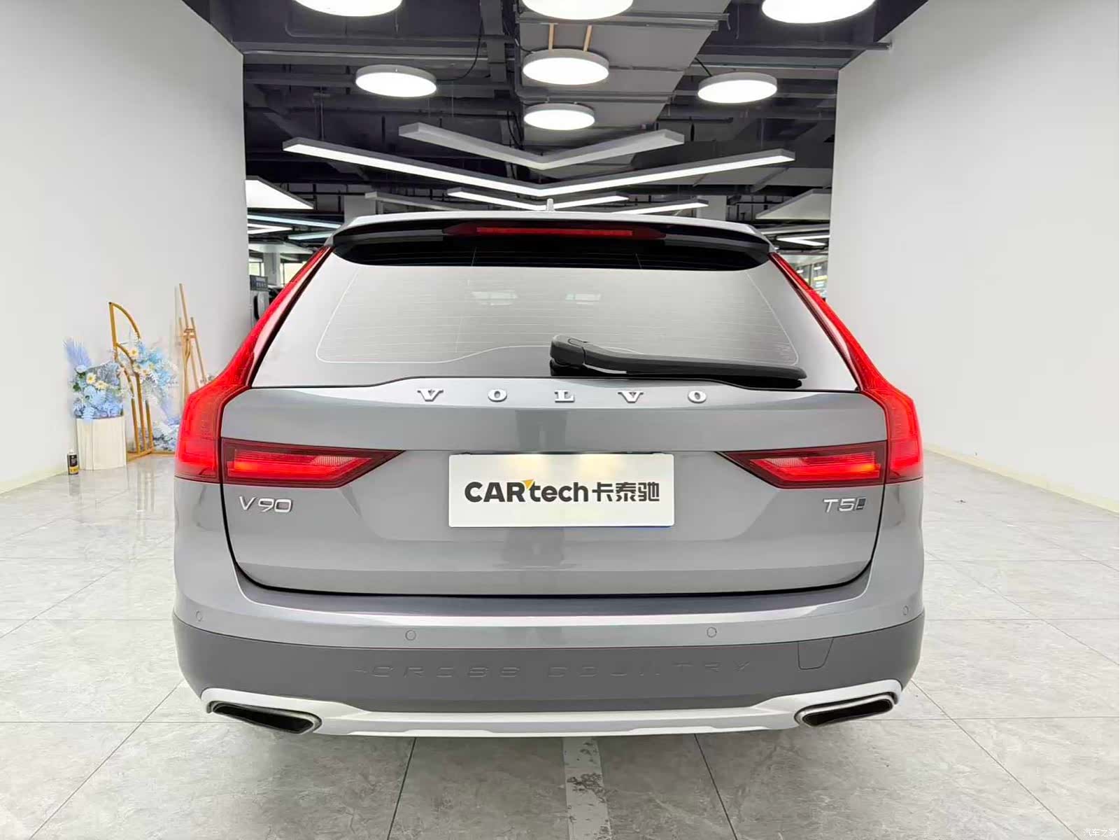Volvo V90, 2019 все фото