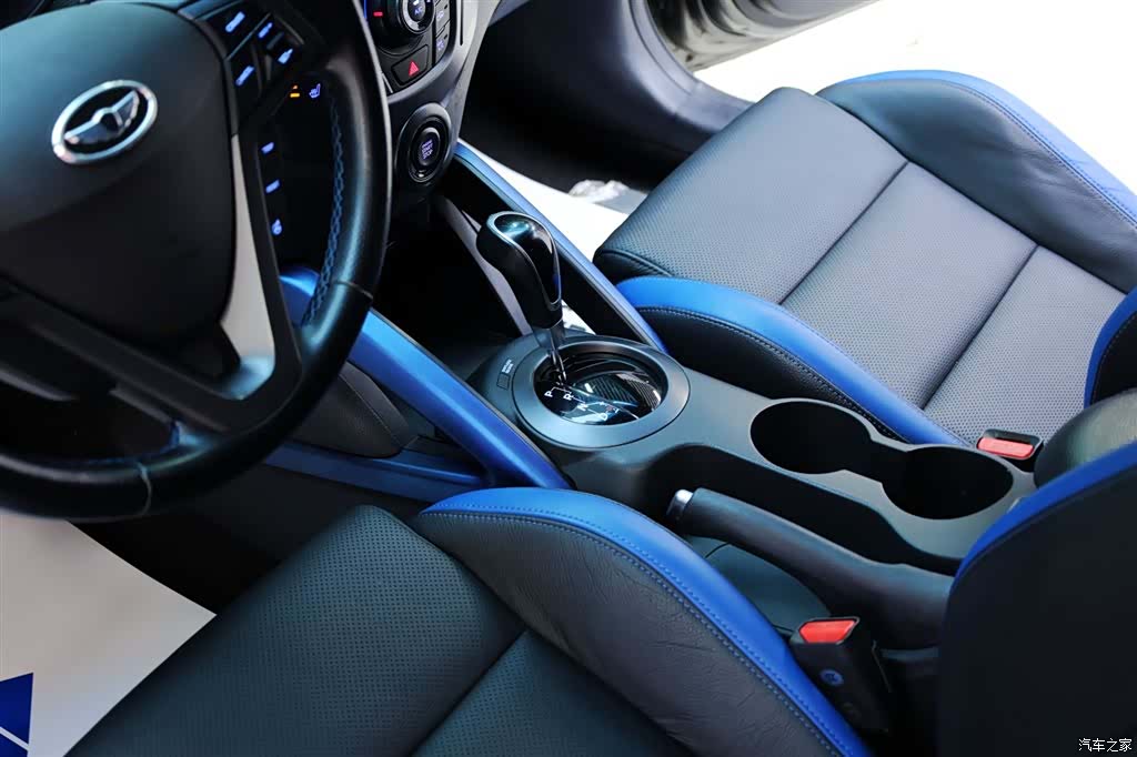 Hyundai Veloster, 2015 21