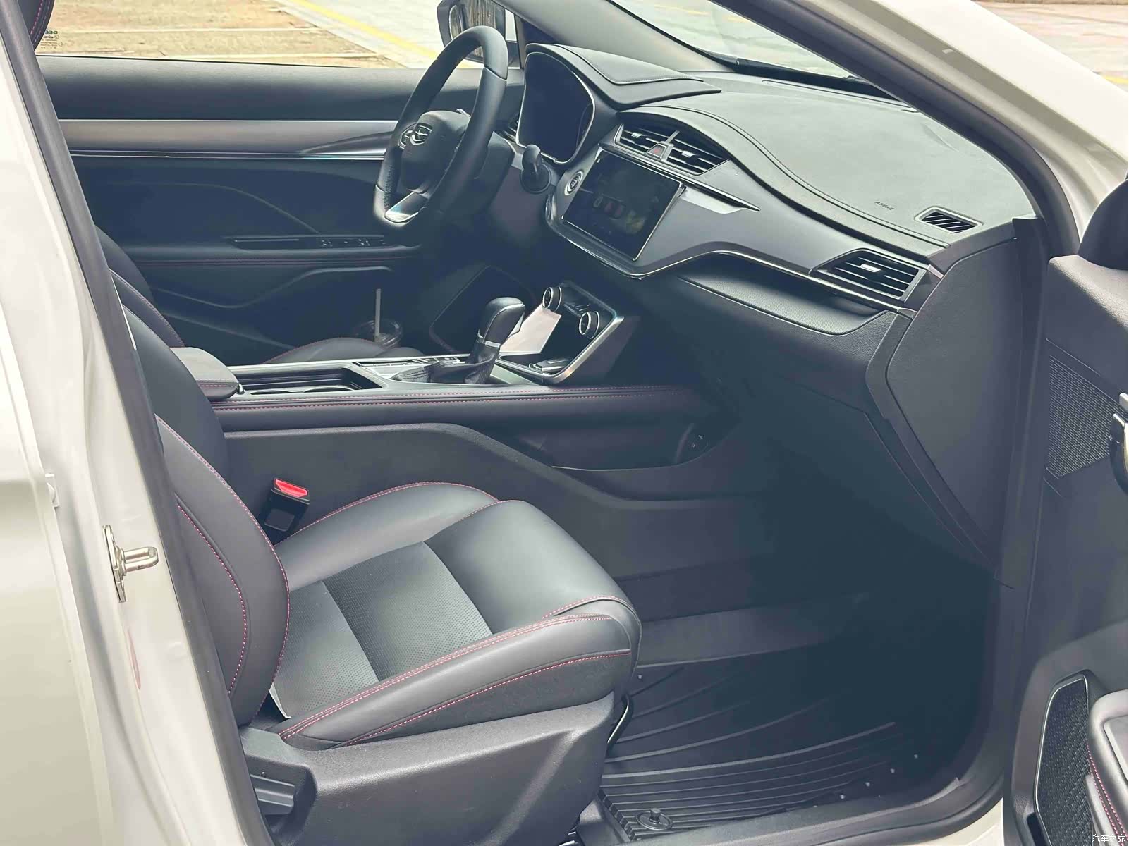 Geely Binray, 2019 6