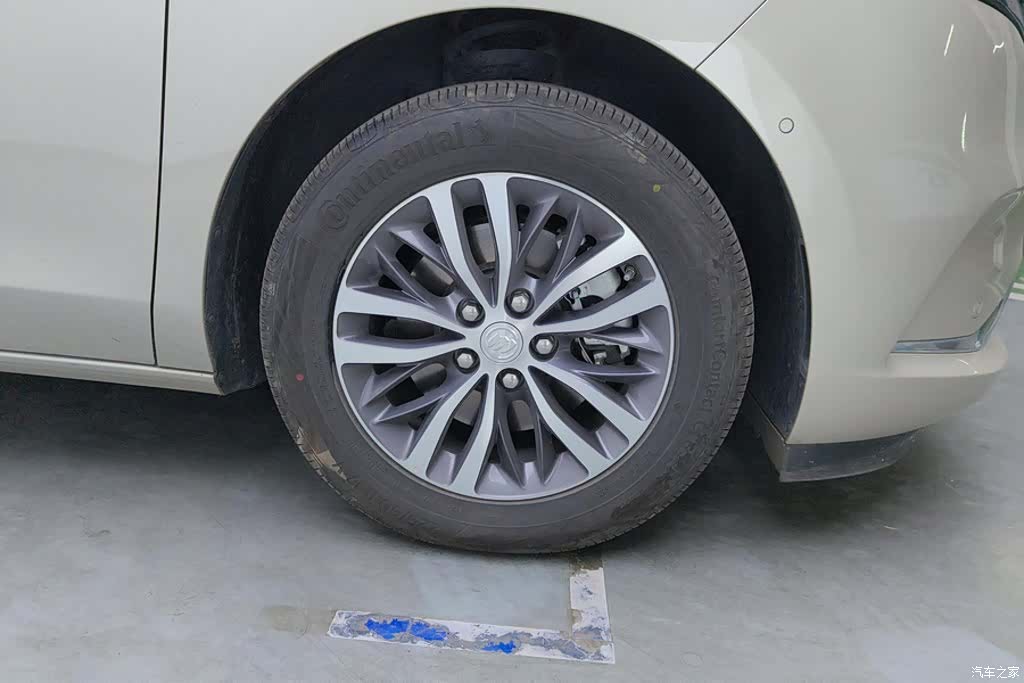 Buick GL8, 2022 6