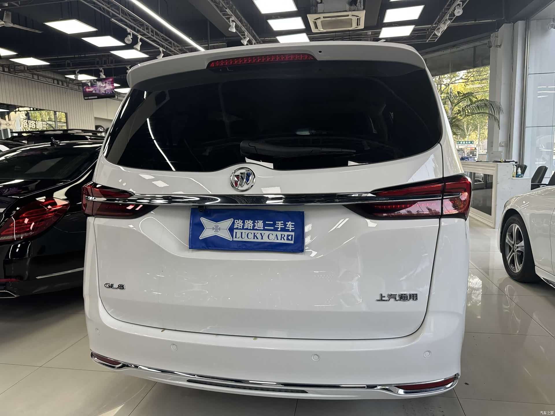 Buick GL8, 2023 7