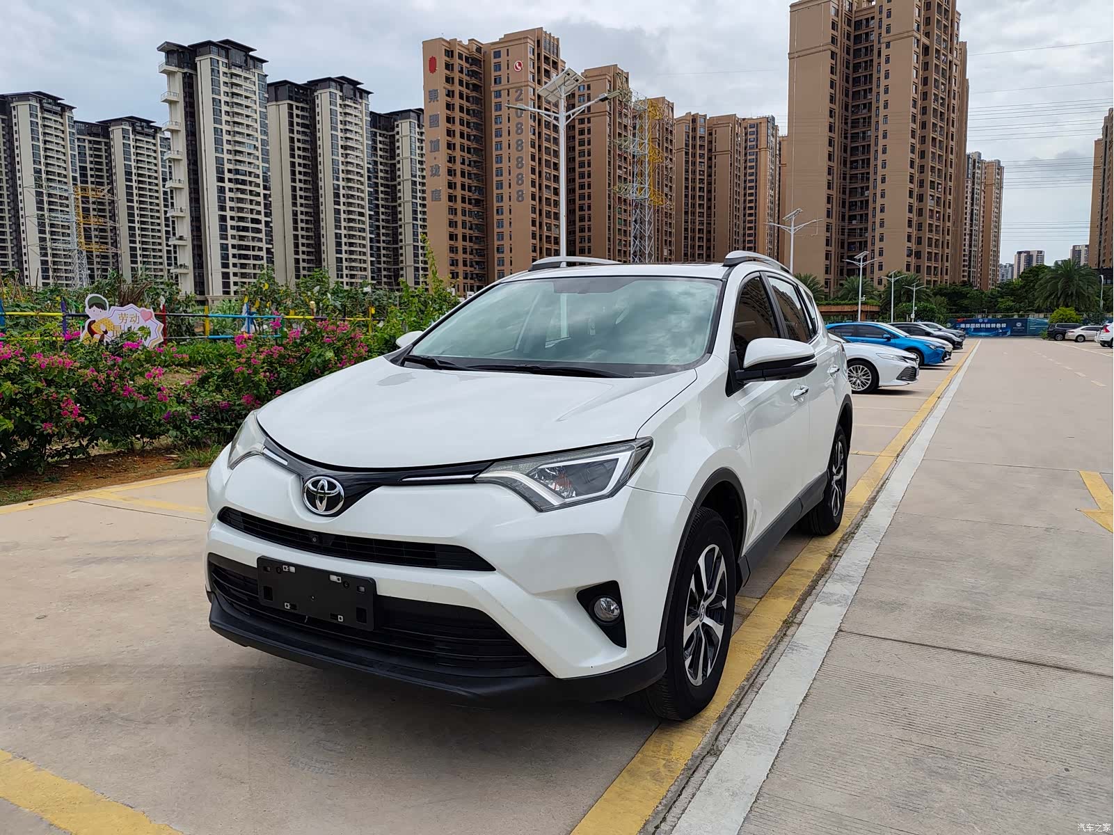 Toyota RAV4, 2016 1
