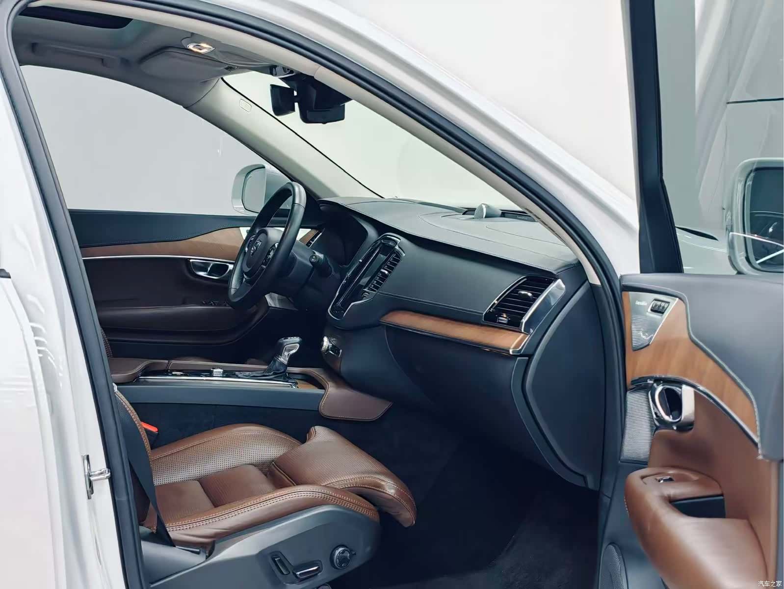 Volvo XC90, 2017 11