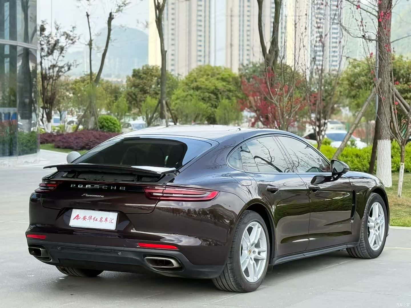 Porsche Panamera, 2018 все фото