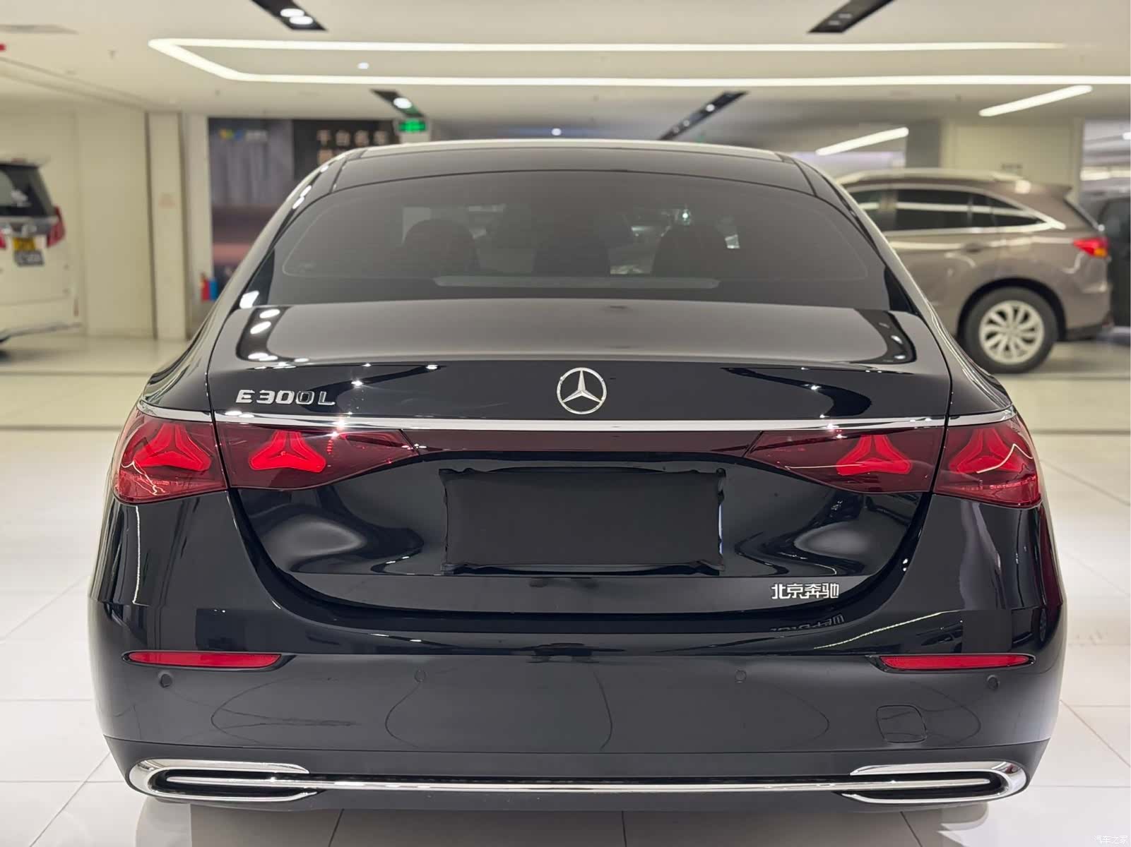 Mercedes-Benz E-Class, 2024 14