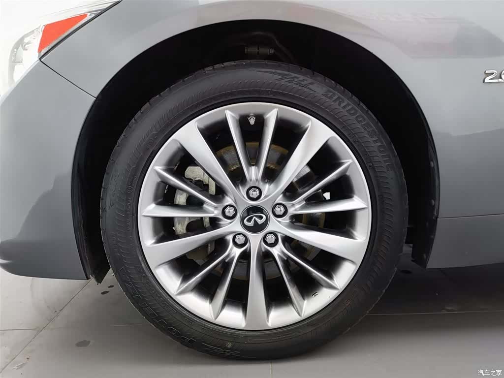 Infiniti Q50L, 2018 17