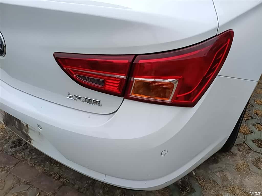 Buick Verano, 2017 8