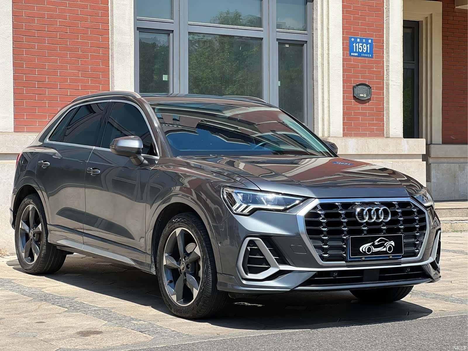 Audi Q3, 2022 3