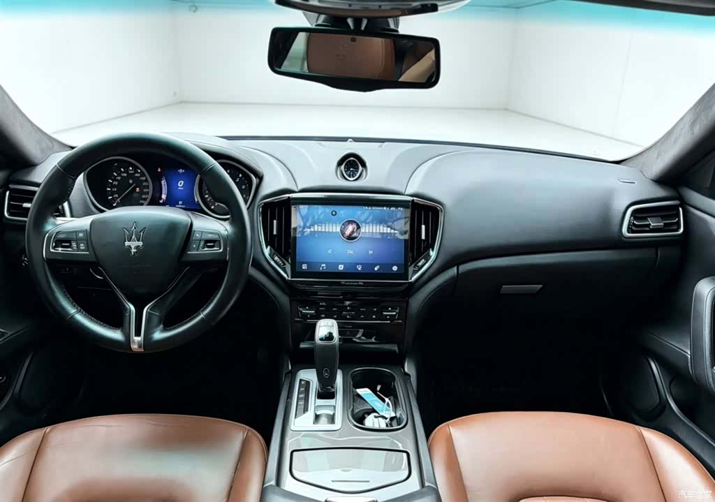 Maserati Ghibli, 2016 все фото