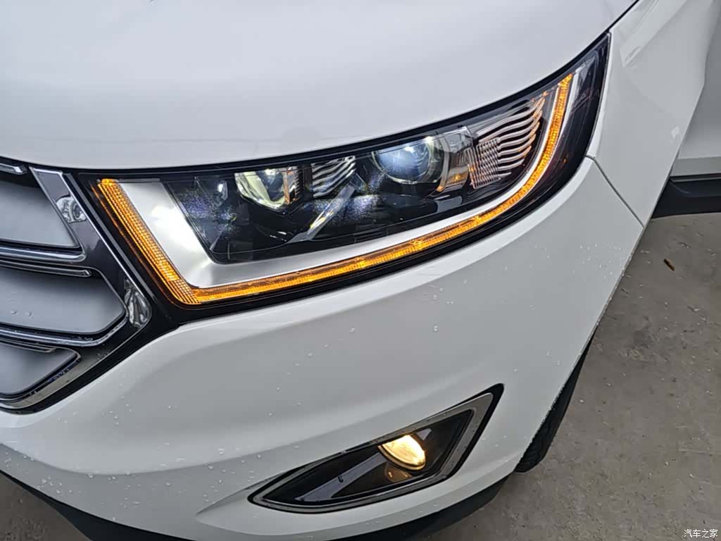 Ford Edge, 2019 18