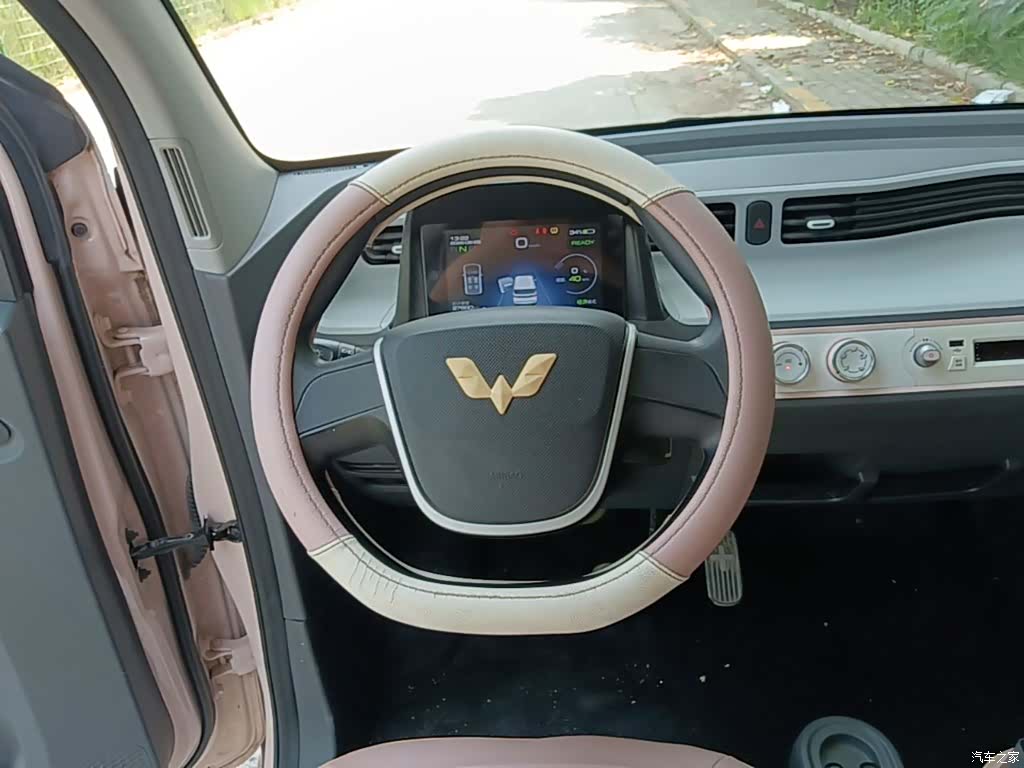 Wuling MINIEV, 2021 11