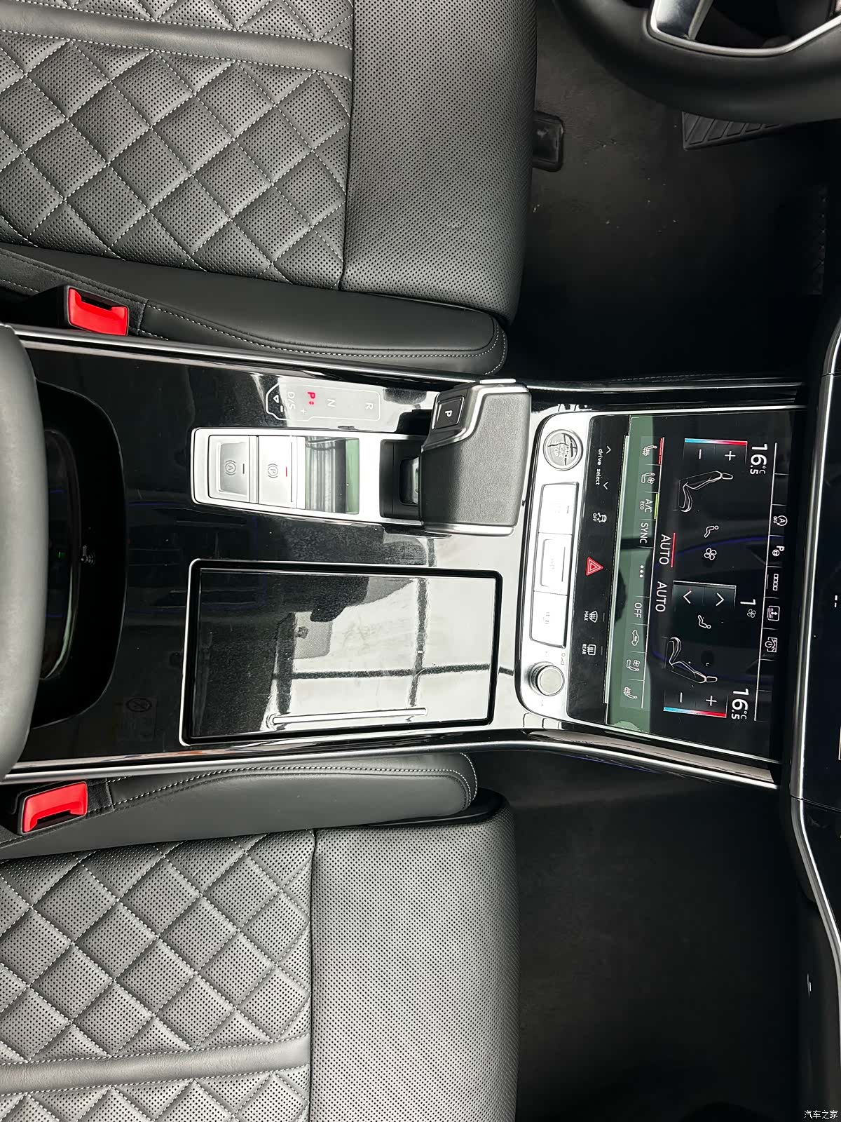 Audi A8L, 2023 13