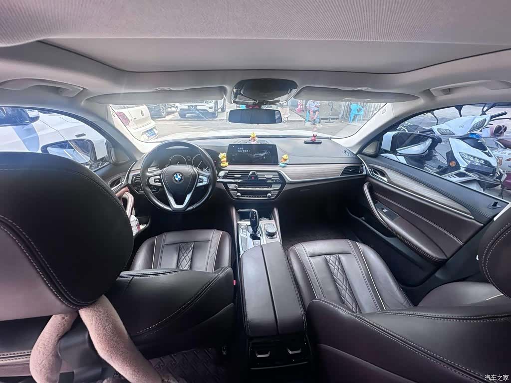 BMW 5 Series, 2018 11