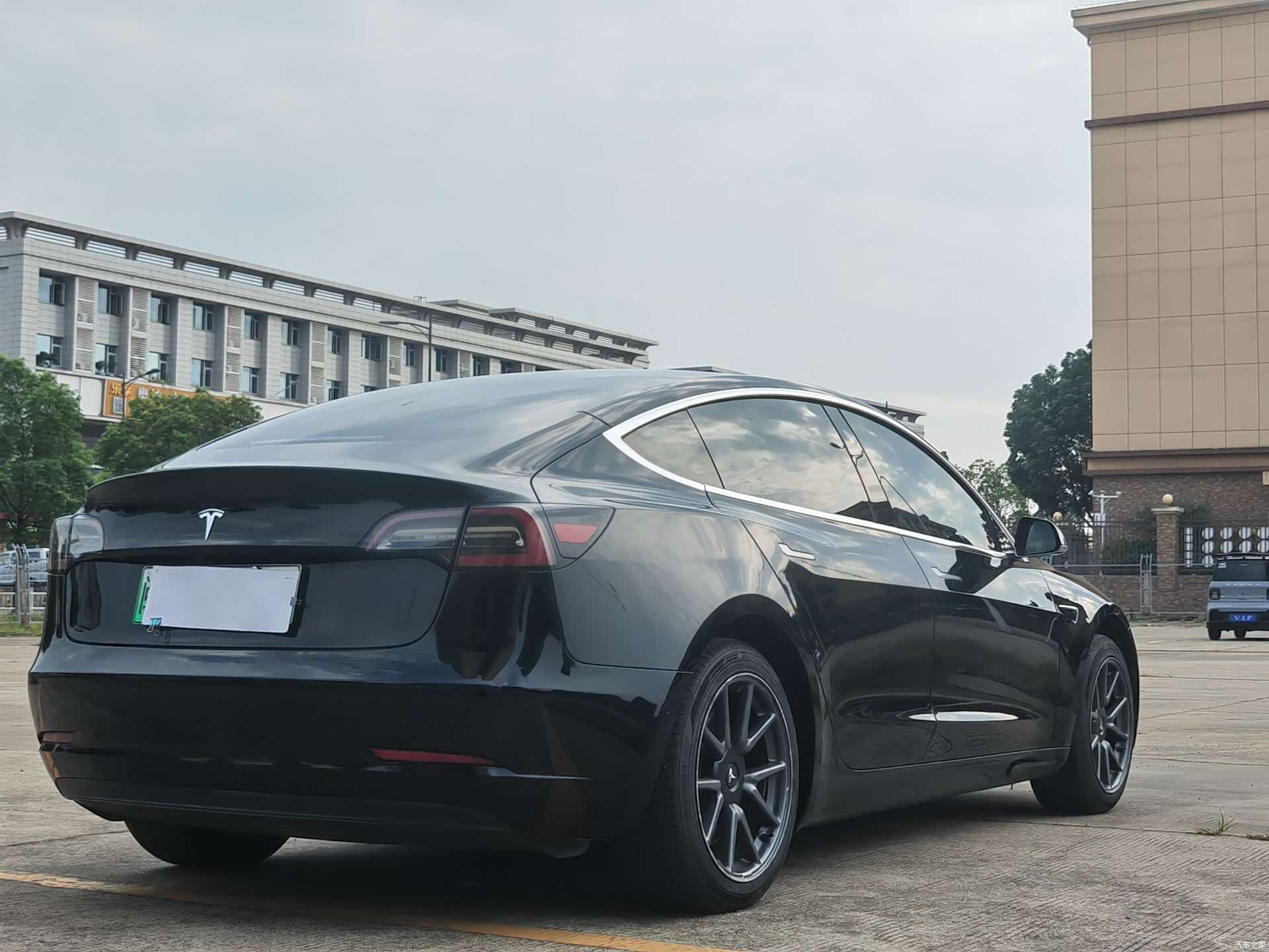 Tesla Model 3, 2020 6