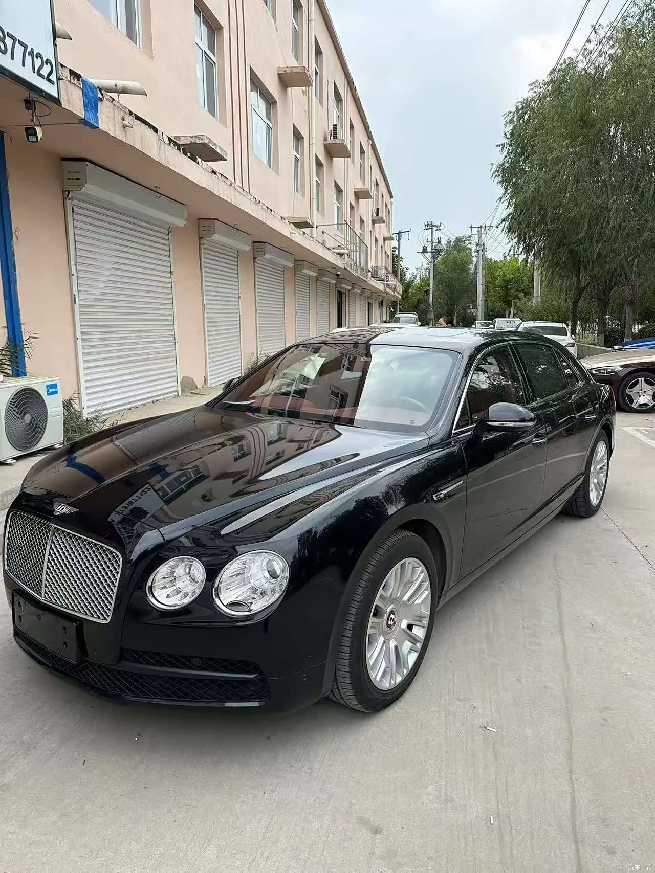 Bentley Flying Spur, 2018 1