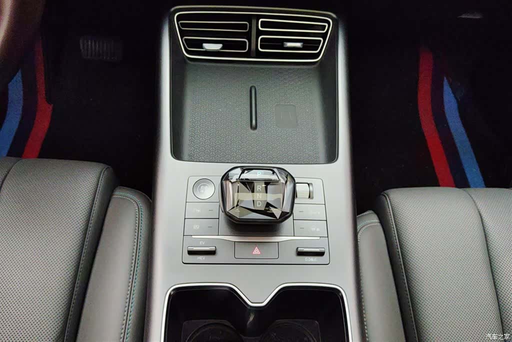 BYD Song, 2025 16