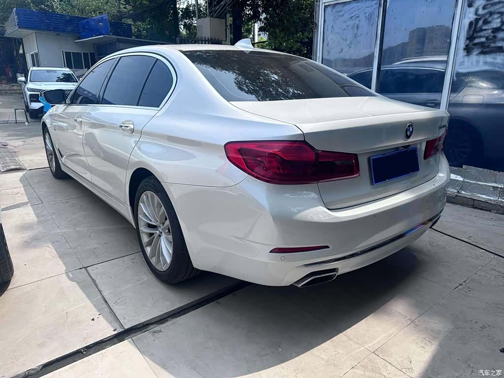 BMW 5 Series, 2018 16