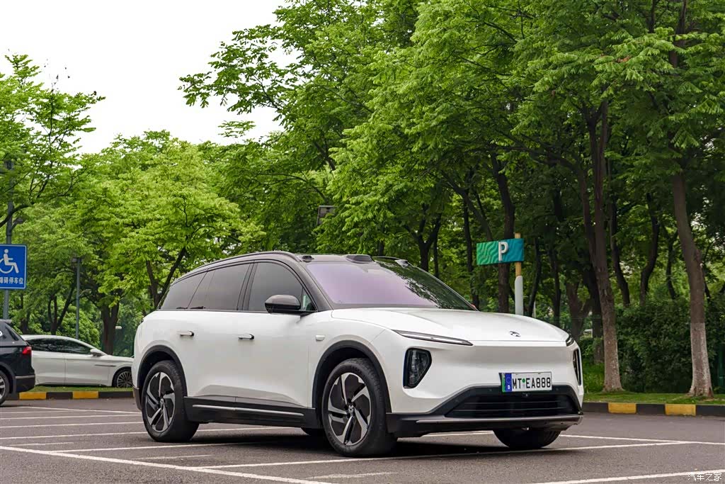 NIO ES6, 2025 4