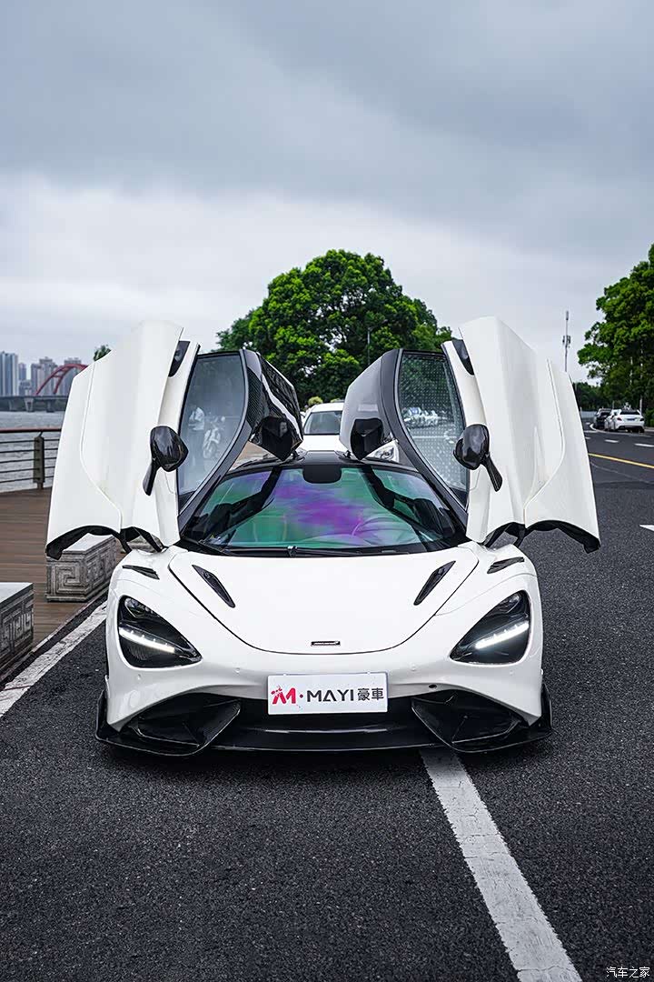 McLaren 720S, 2019 8