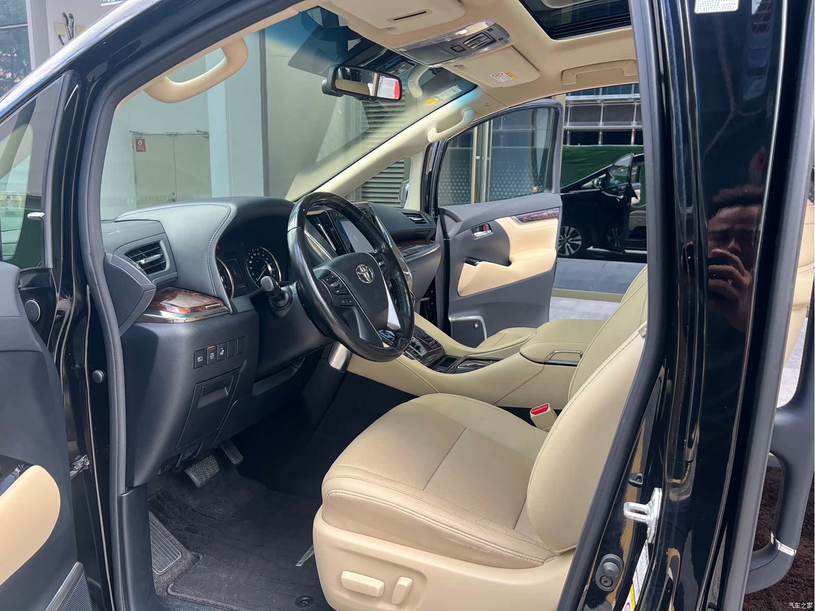 Toyota Alphard, 2018 27