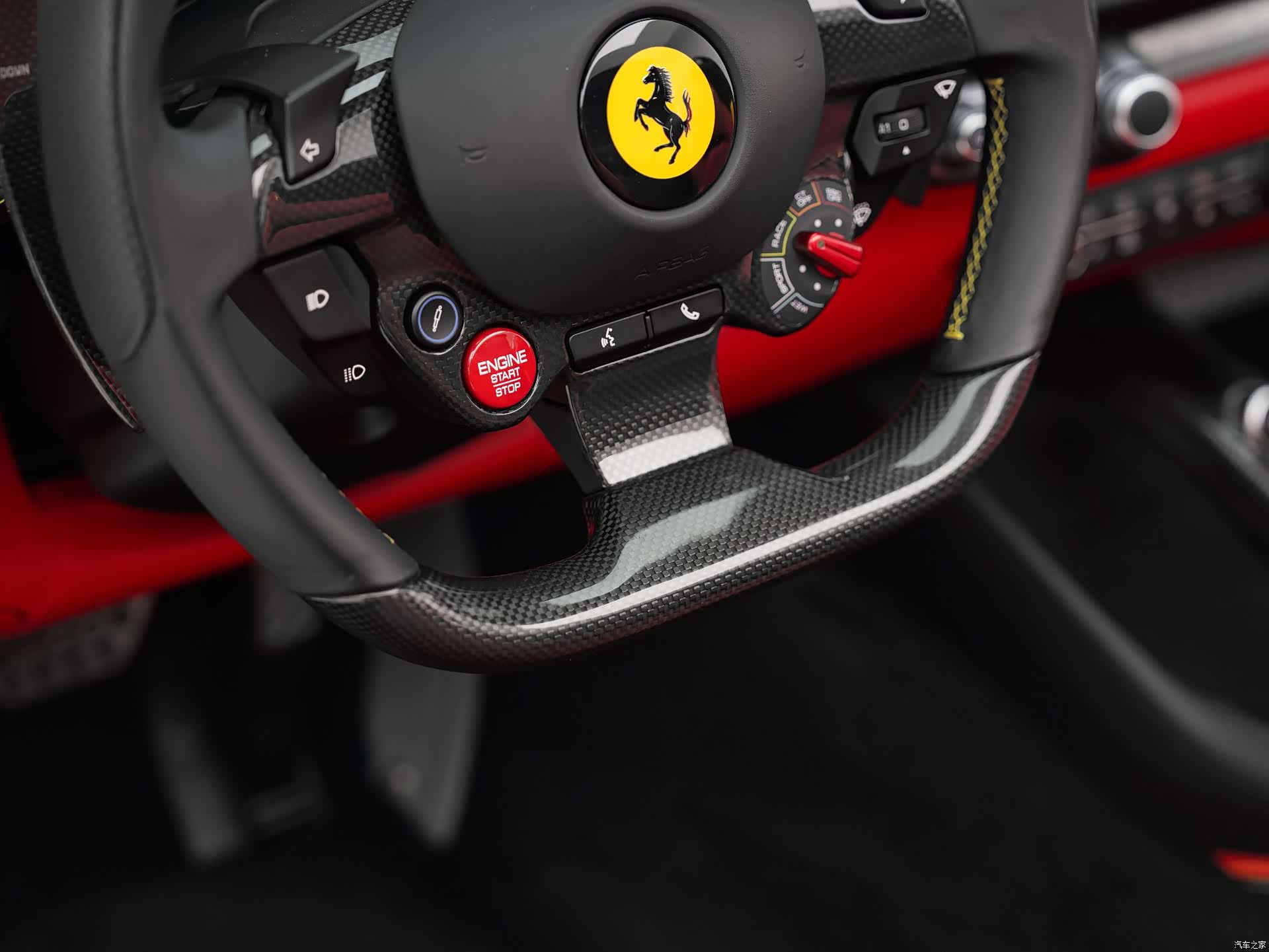 Ferrari 812, 2021 12