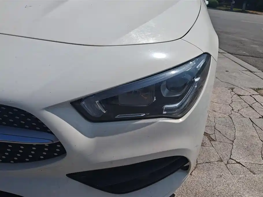 Mercedes-Benz CLA