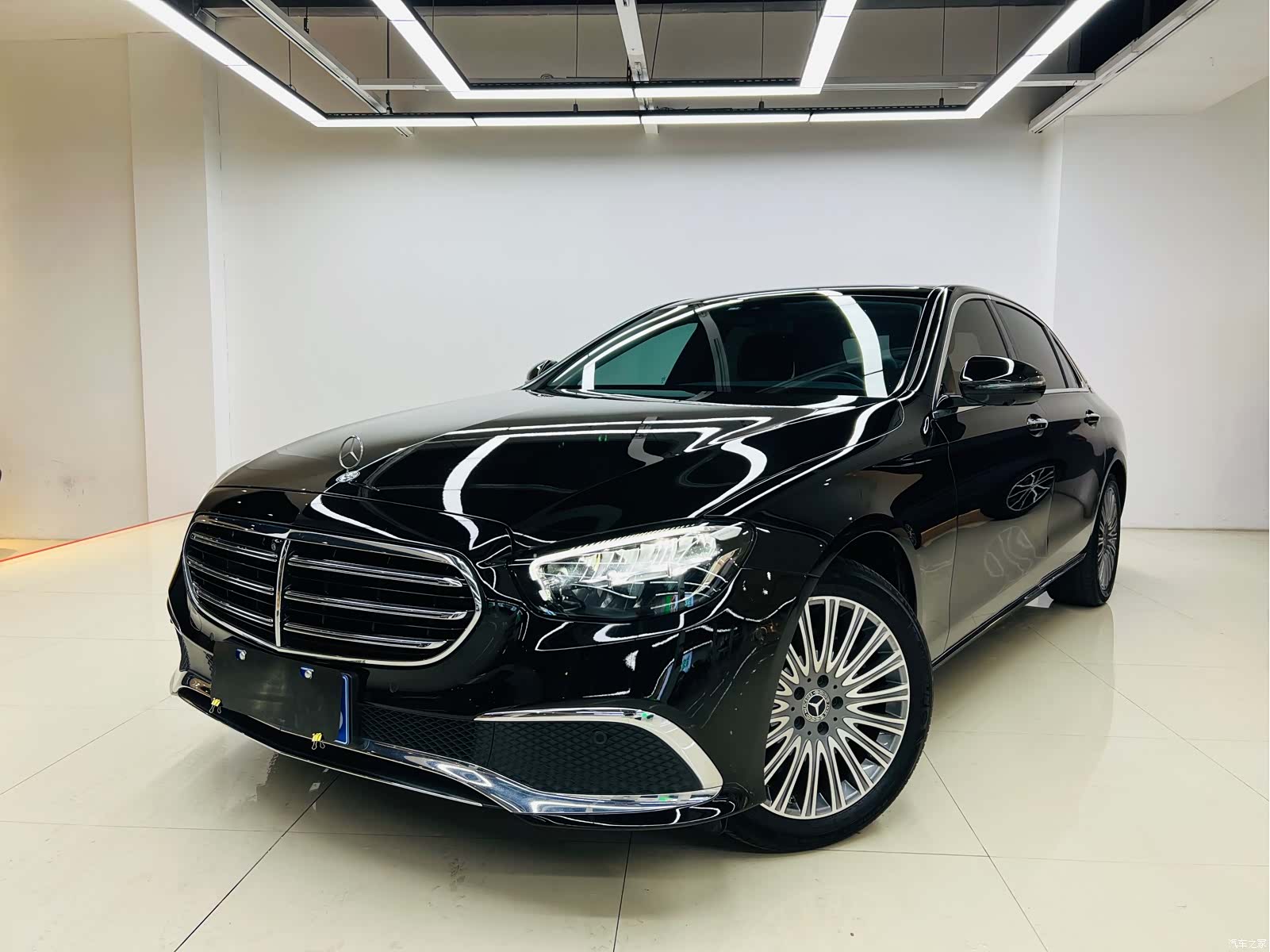 Mercedes-Benz E-Class, 2023 1