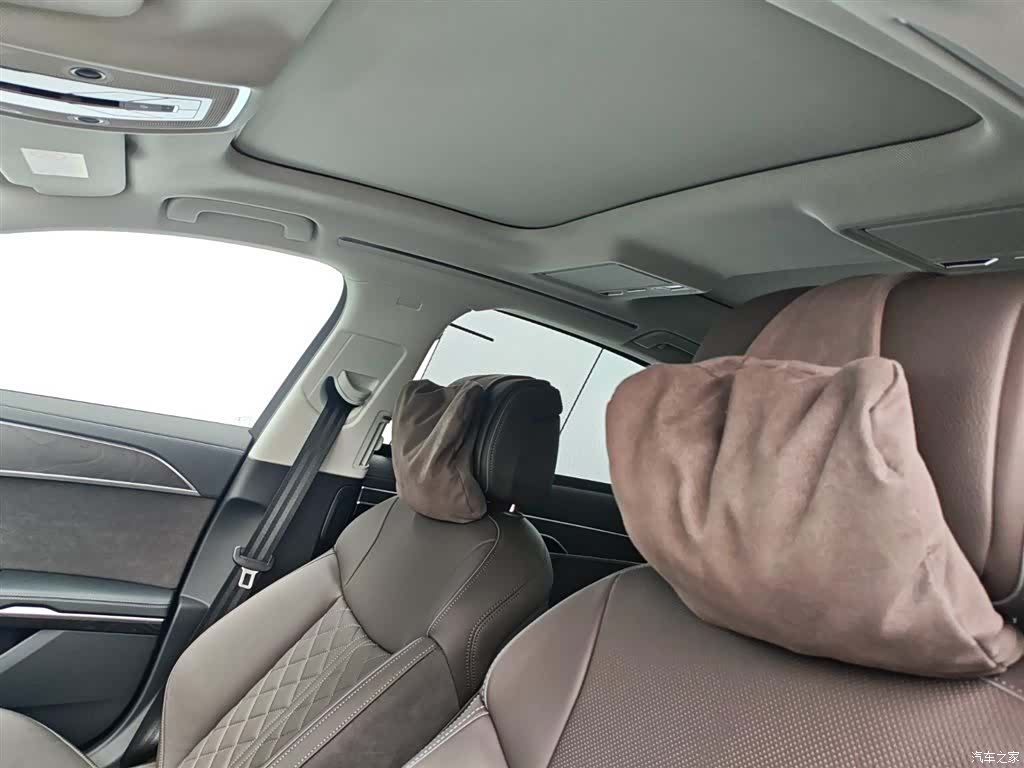 Audi A8L, 2024 13