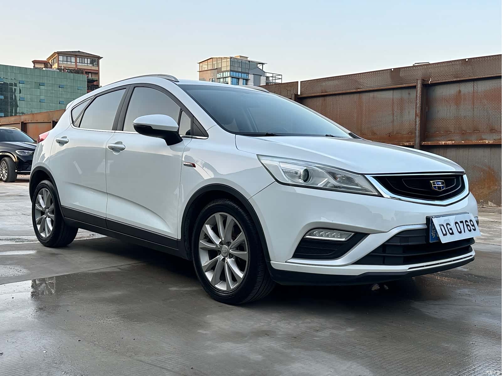 Geely Emgrand, 2017 3