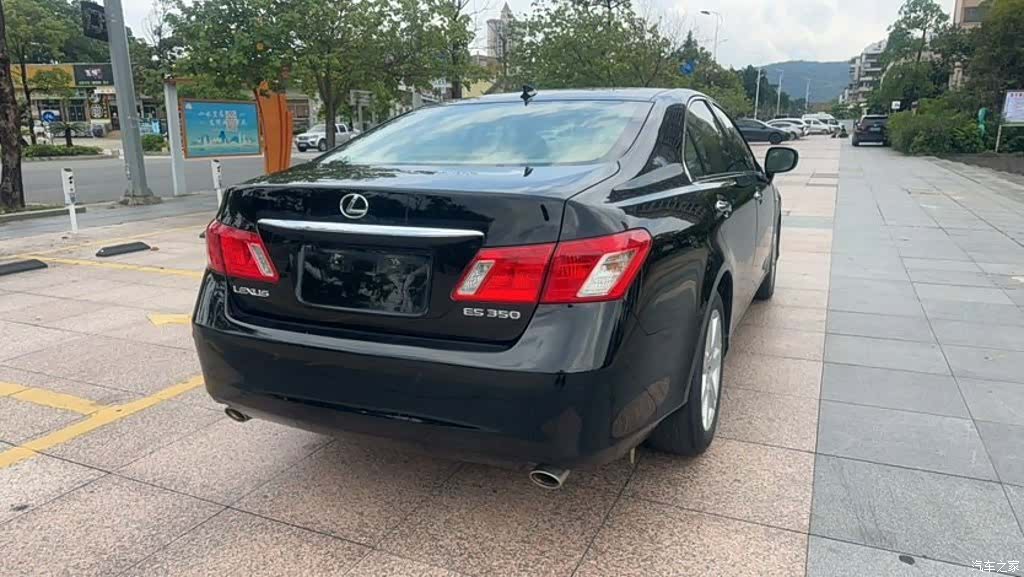 Lexus ES, 2009 4