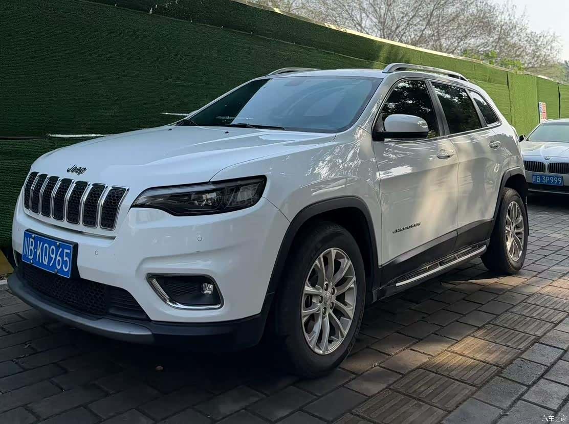 Jeep Cherokee, 2019 1