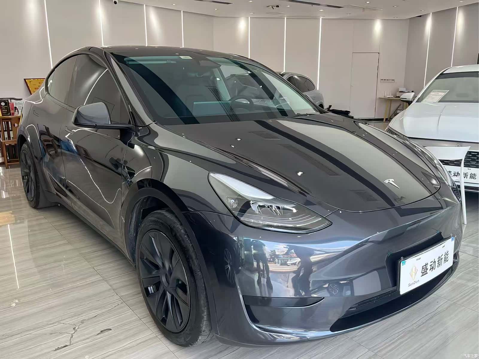 Tesla Model Y, 2024 4