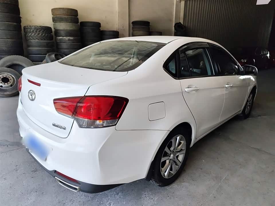 Soueast V5 Lingzhi Soueast V5 Lingzhi