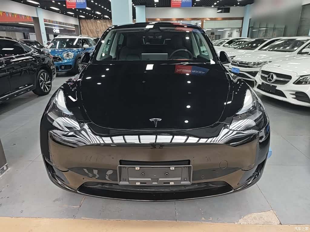 Tesla Model Y, 2023 3