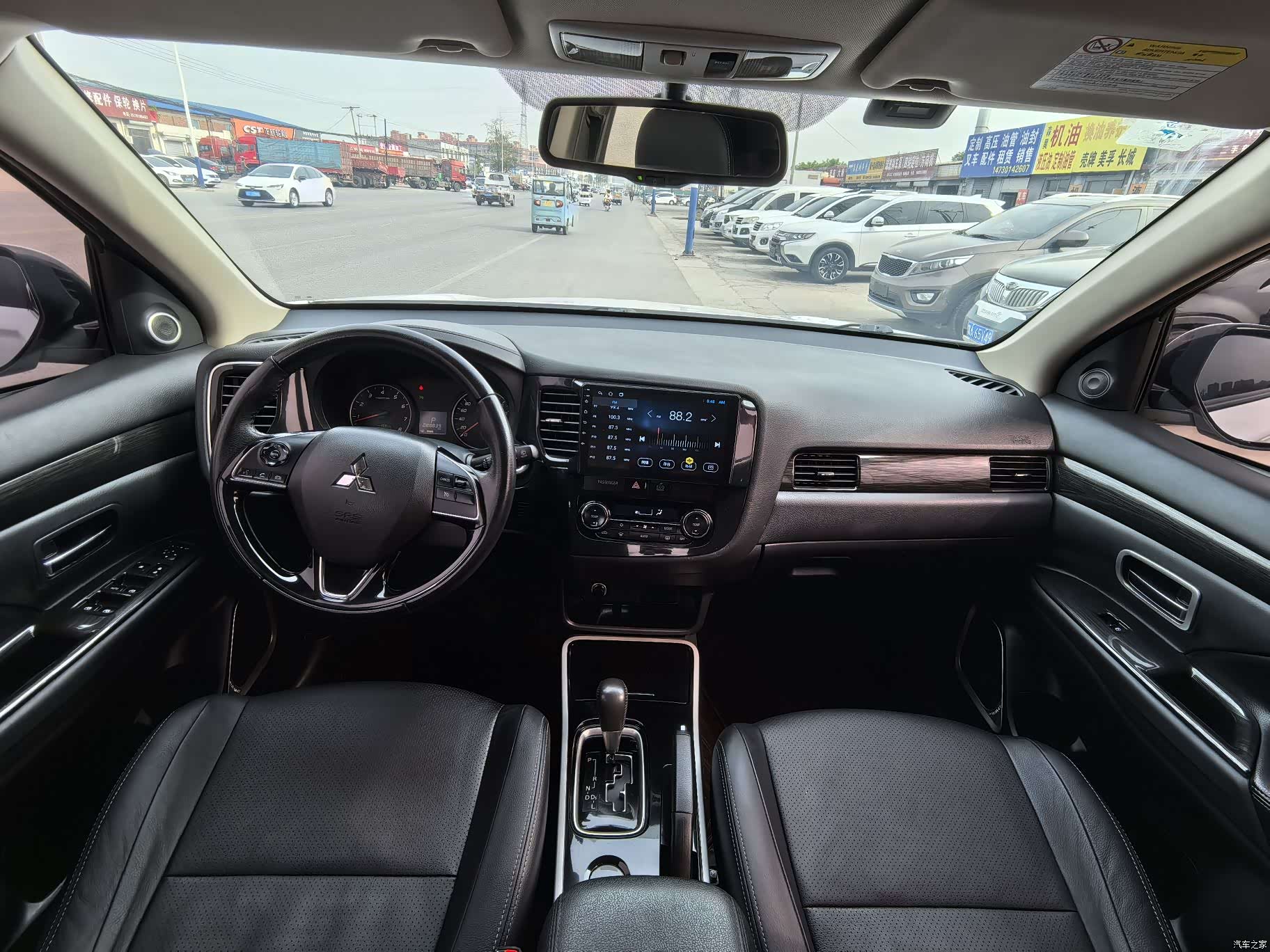 Mitsubishi Outlander, 2018 10