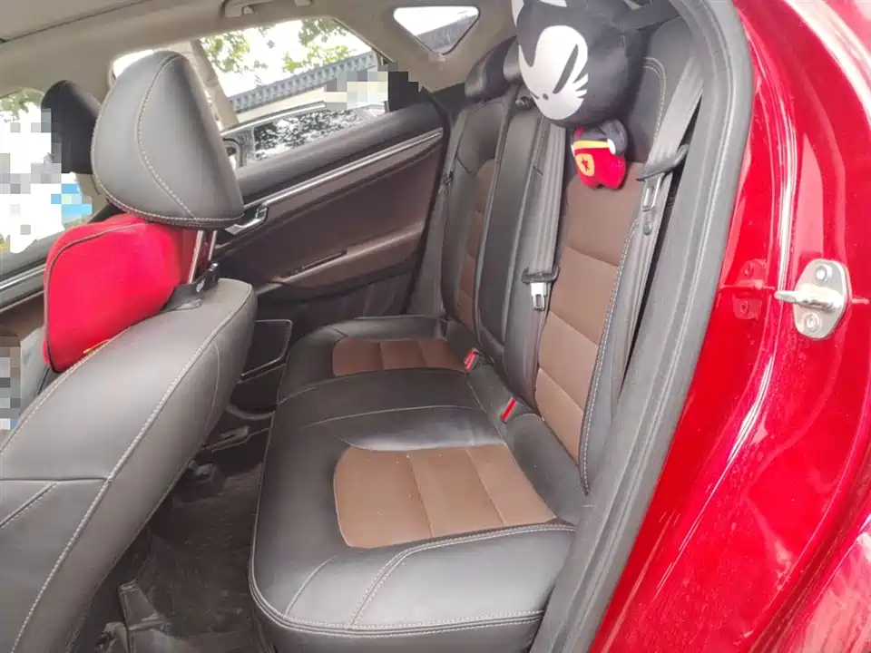 Geely Emgrand GS