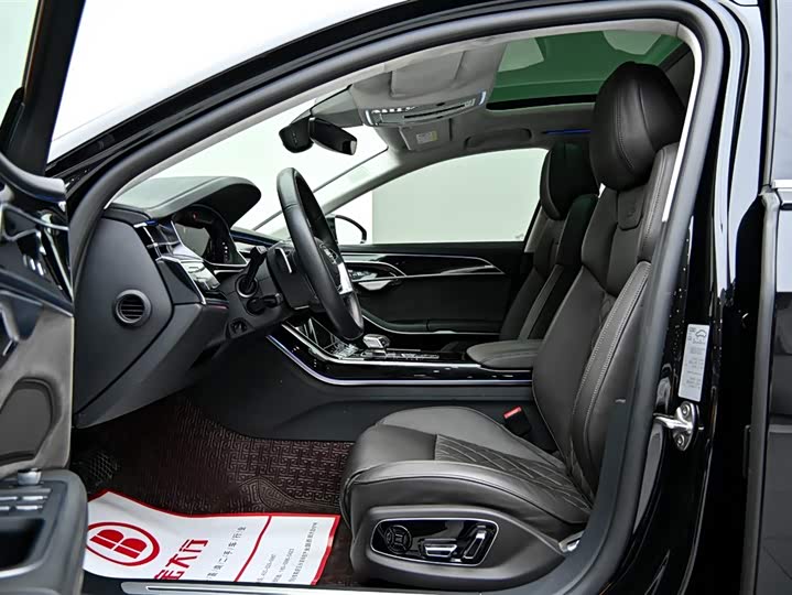 Audi A8 xin neng yuan 2022 A8 L 60 TFSIe quattro dian cang ban