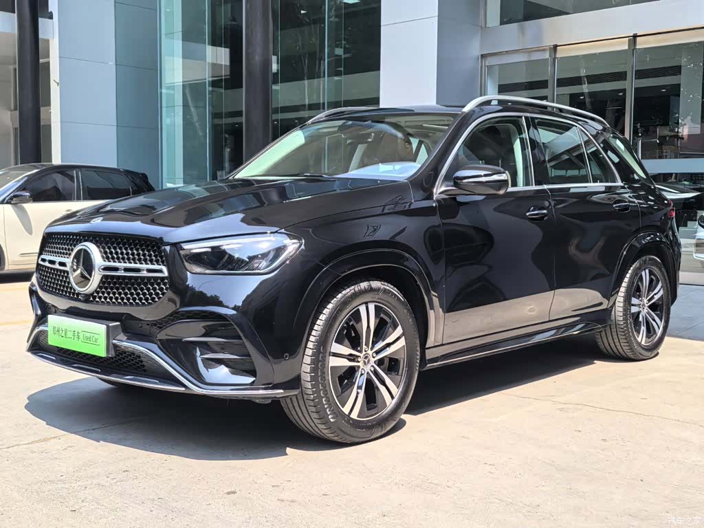 Mercedes-Benz GLE, 2023 1