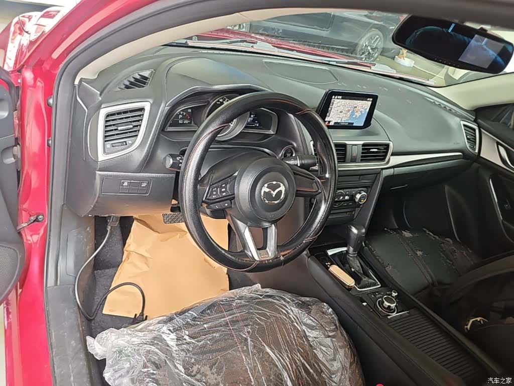 Mazda Mazda3, 2017 11
