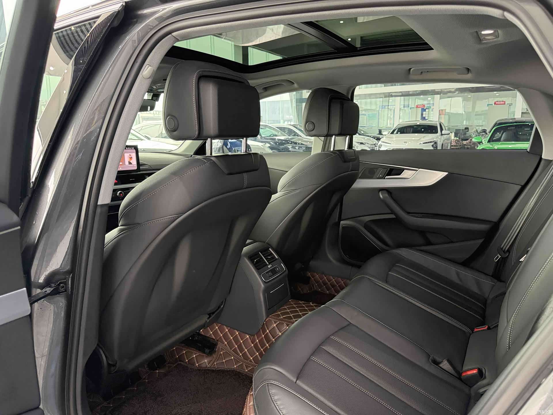 Audi A4L, 2023 10