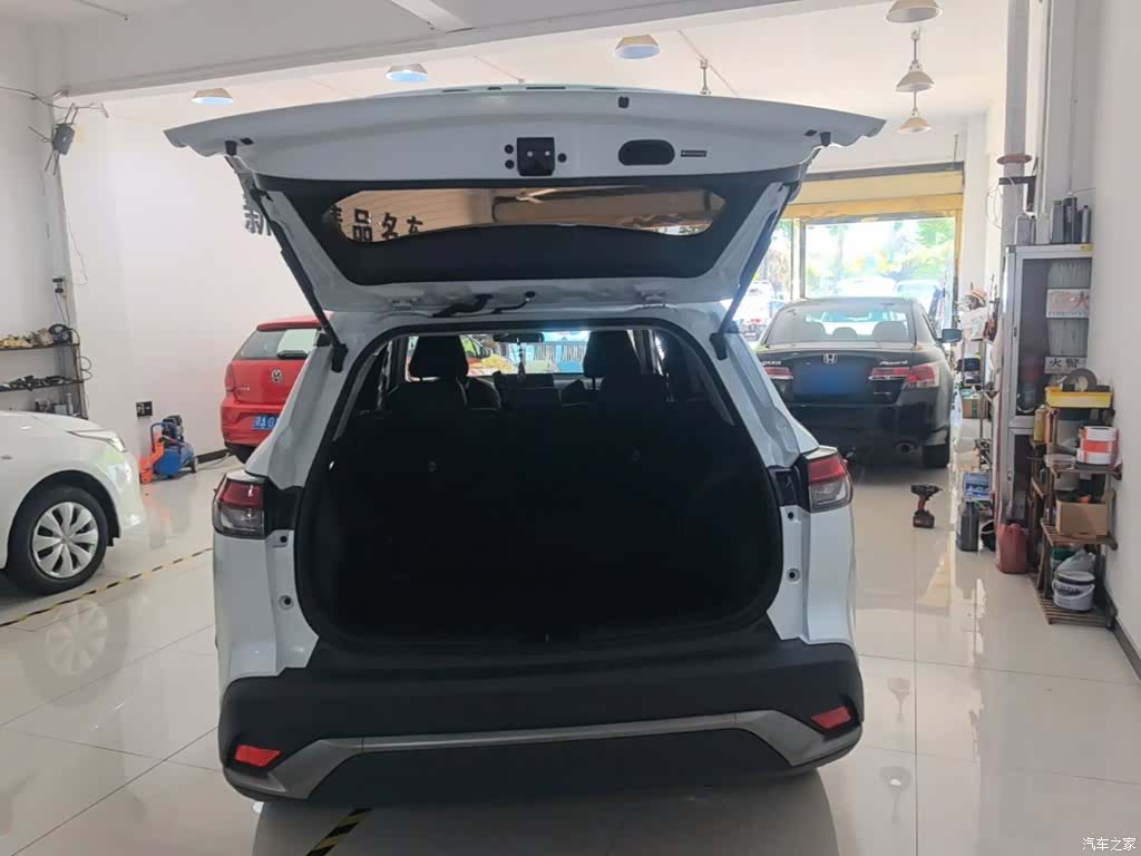 Toyota Frontlander, 2022 15