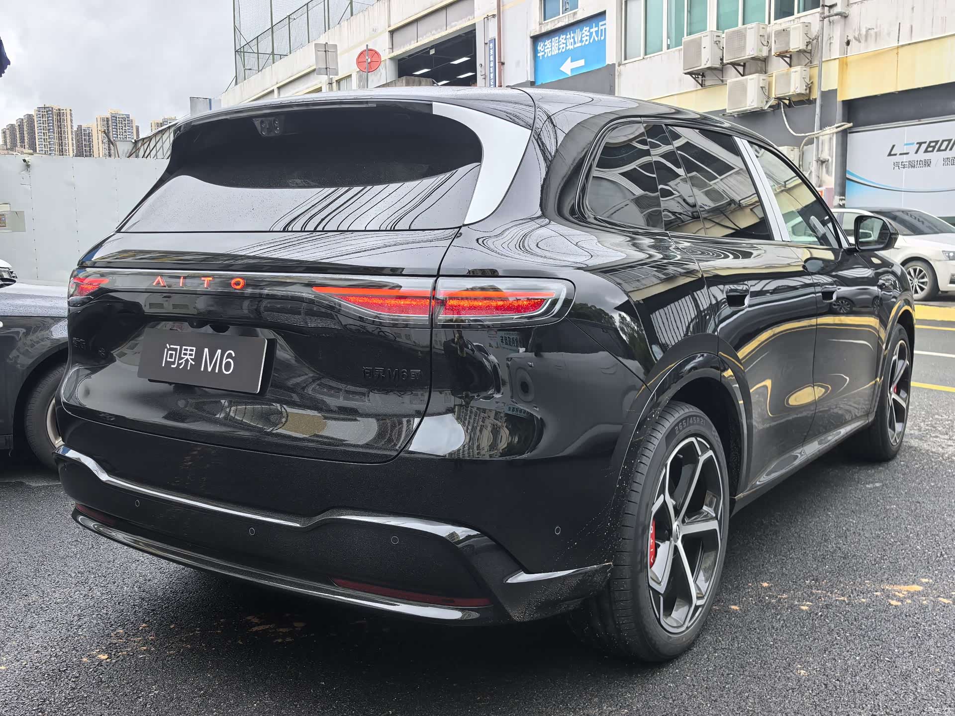 AITO M6, 2026 12