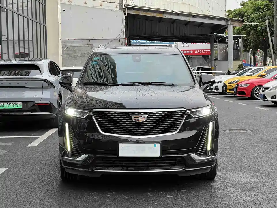 Cadillac XT6