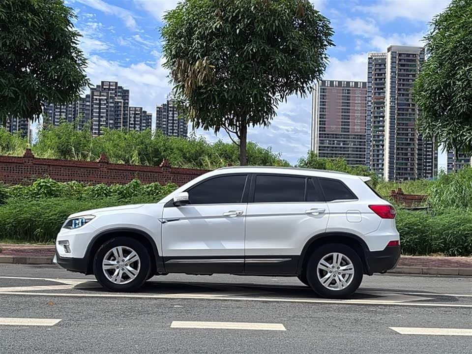 Changan CS75