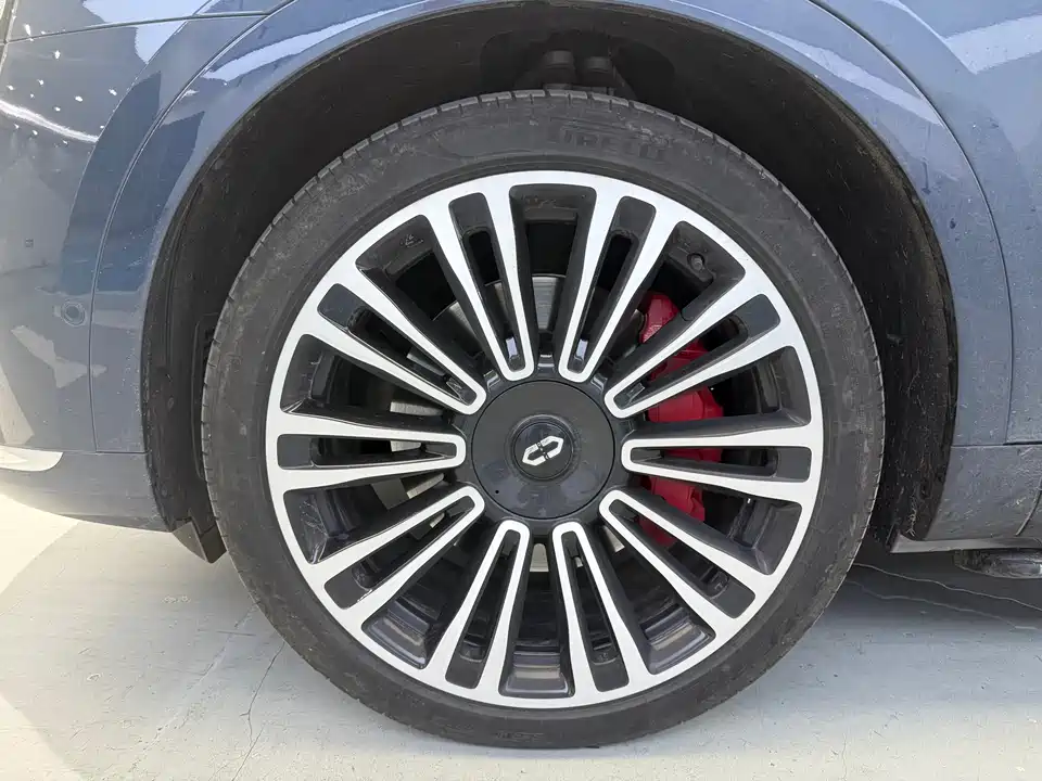 AITO Ask the world M9