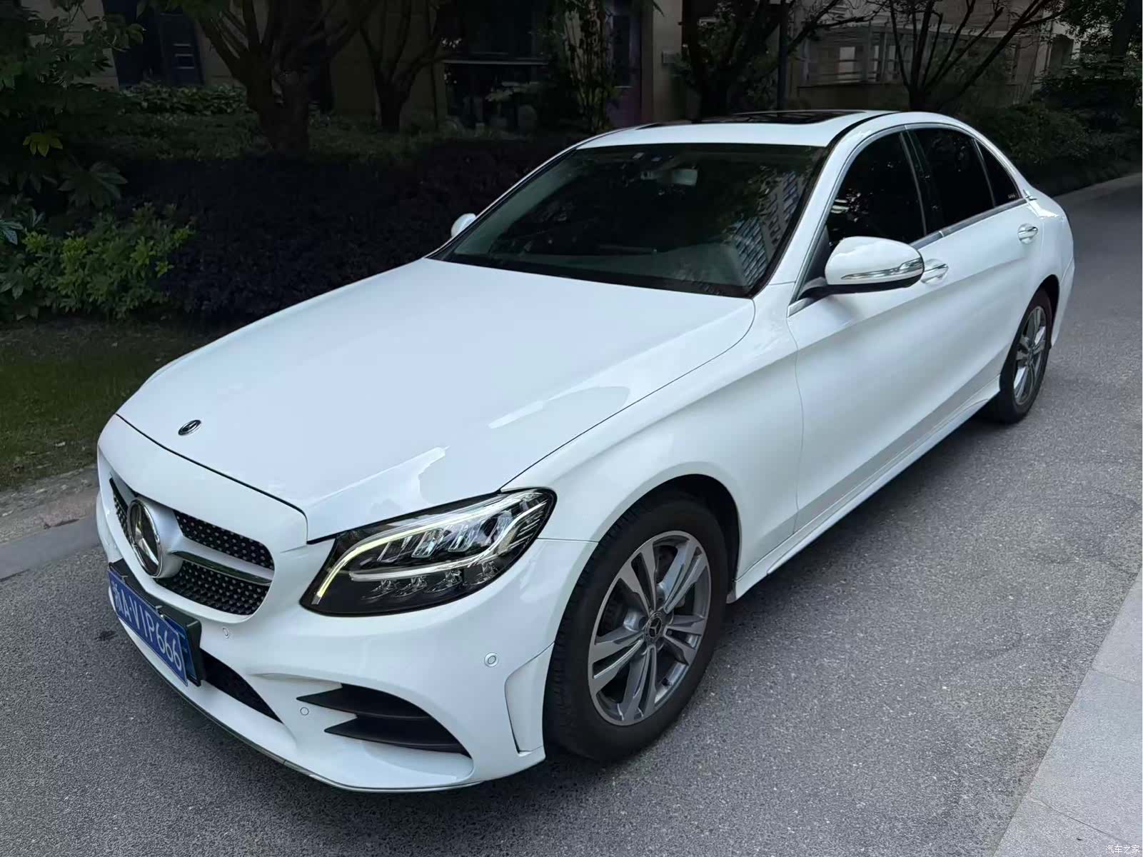 Mercedes-Benz C-Class, 2019 1